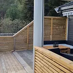 Semesterbostad Hus I Flott Natur. *