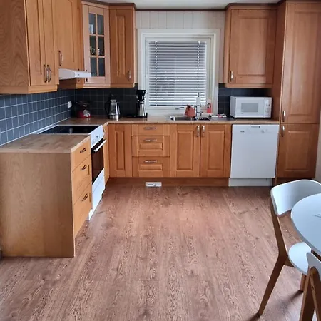 Hus I Flott Natur. * Skjåk